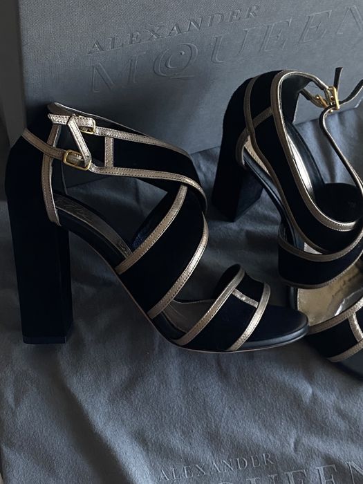 Босоножки Alexander McQueen  chanel оригинал