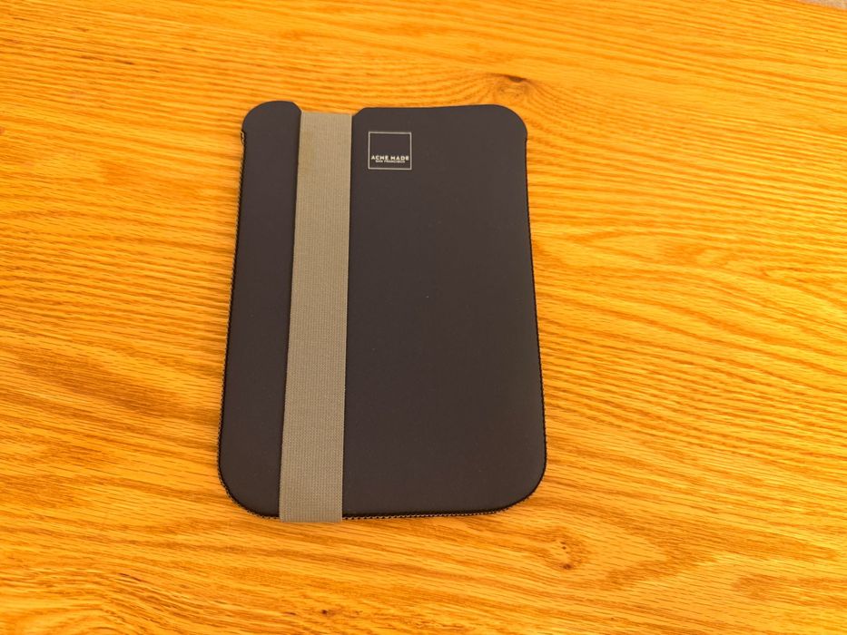 Futerał na tablet lub e-book