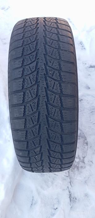 Автомабильная шина і диск б/у 205/60R16  на запаску