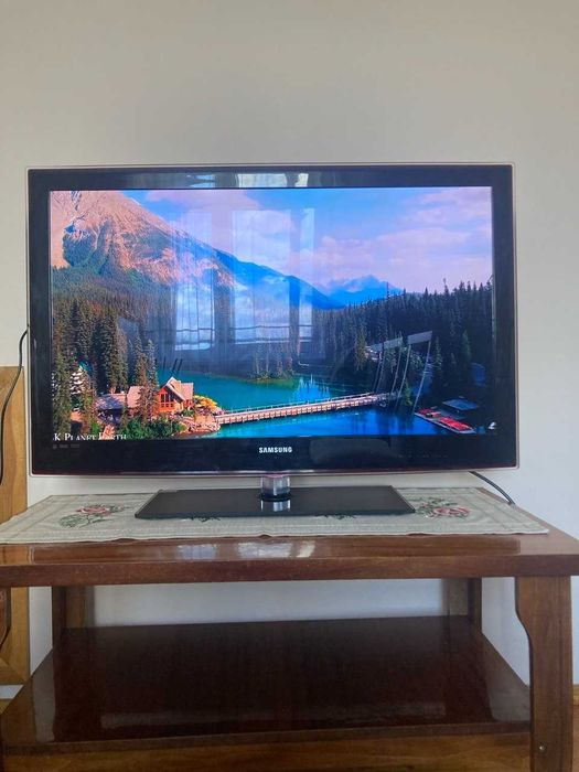 Телевізор 40" Samsung UE40B6000VP LED / Ultra Slim + Smart Tv