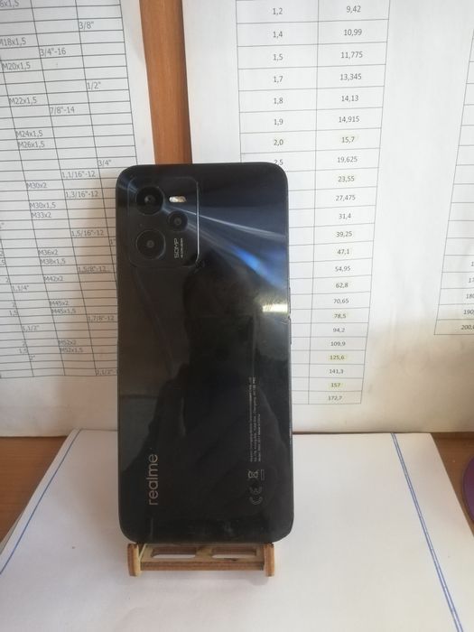 Продам Realme C35 (4+4/128)