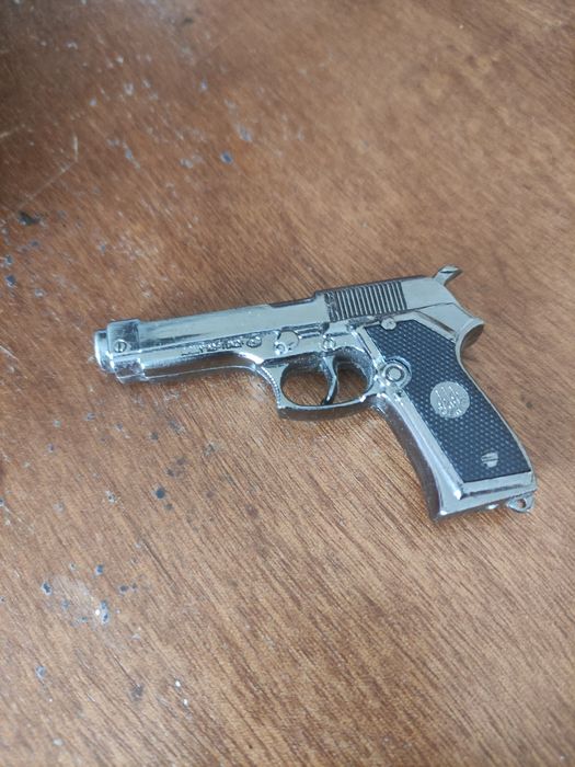 Isqueiro pistola Beretta