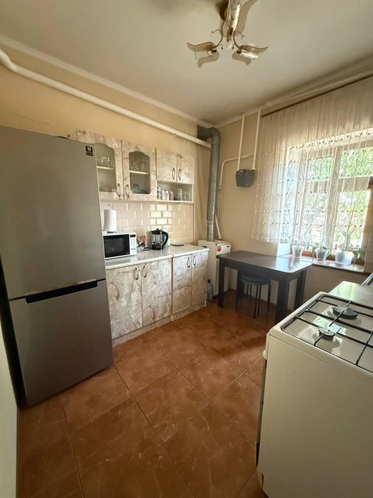 Продам просторный дом с участком на Слободке. (211-820)