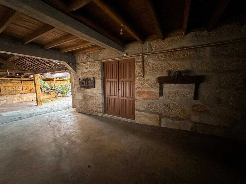 Quinta rústica 578m²,  Negreiros Barcelos (lote2400m2 de construção)