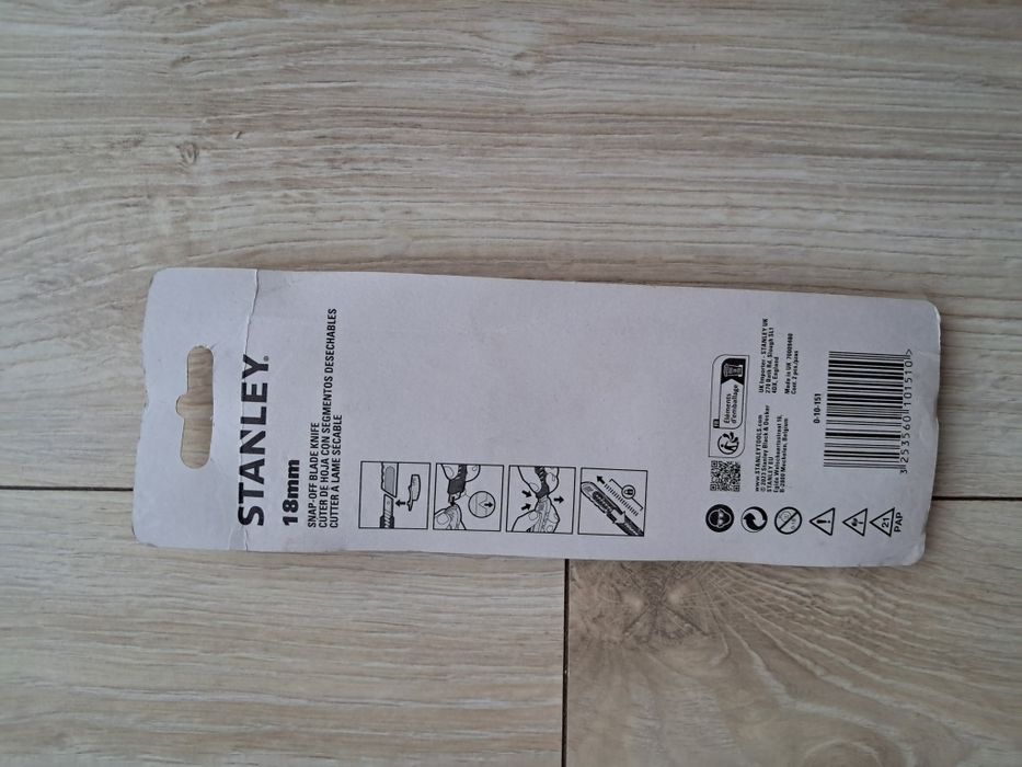 Nożyk do tapet stanley