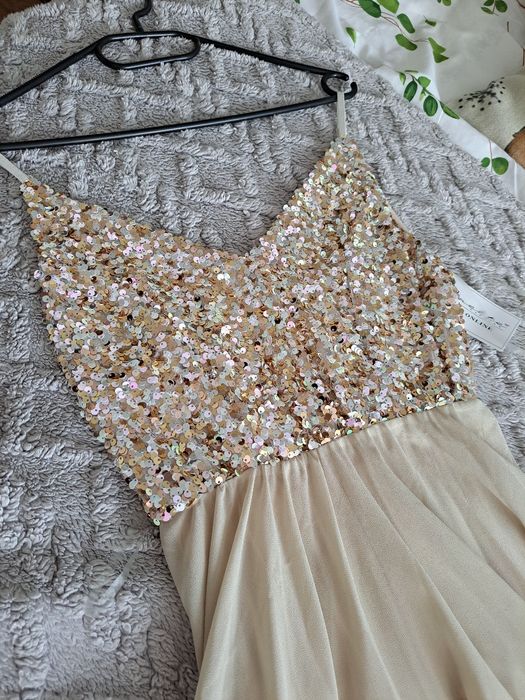 Sukienka długa nowa