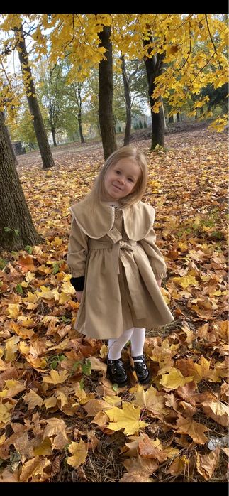 Плащик для дівчинки