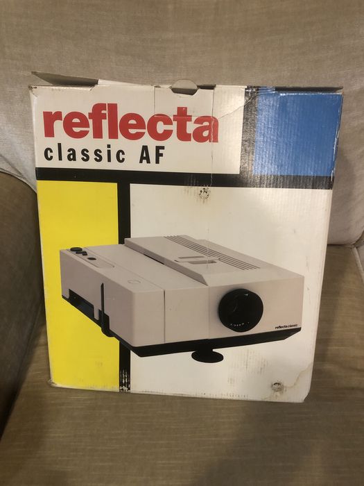 Projector de slides reflecta