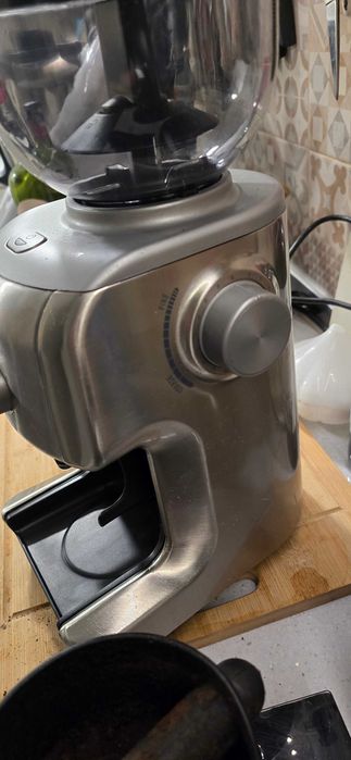 Máquina de Café De’Longhi EC221.BX(em garantia)+Moinho H.Koenig GRD830