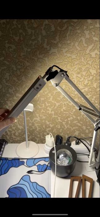 NOVO - Candeeiro de Mesa LED - Articulado - Branco