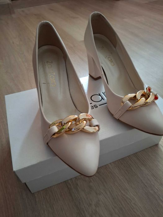 Туфлі в ідеальному стані