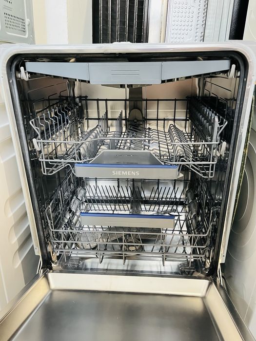 Посудомийна машина Siemens SL63HX60CE