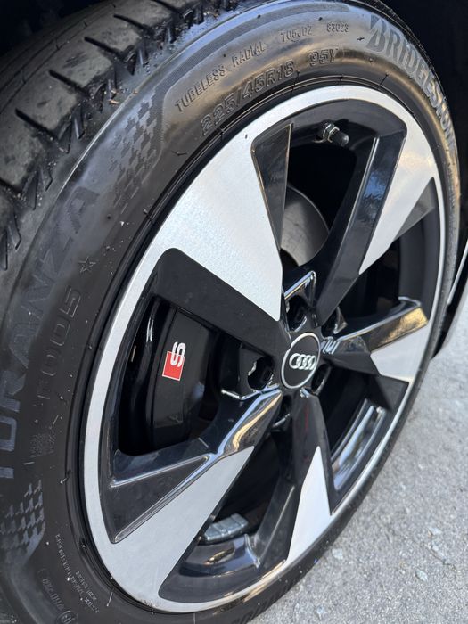 Audi A4 2016 VIN WAUENAF44HN039046 фото оголошення 14 з 24