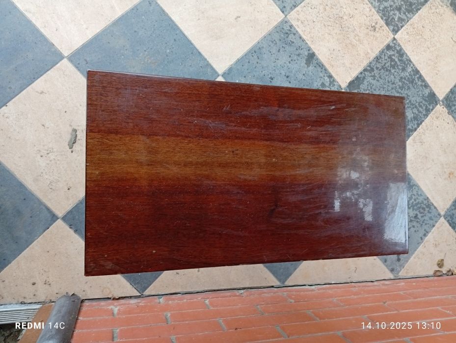 Столик, що крутиться