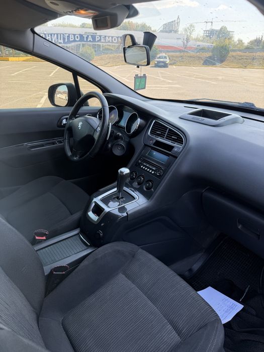 Пежо 5008 1.6д АВТОМАТ