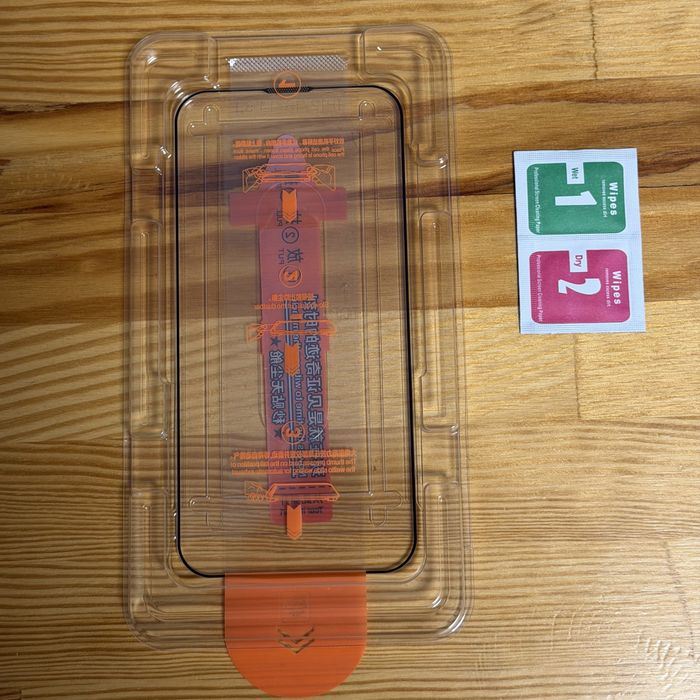 Захисне скло для iPhone 13, 13pro, 14 та 16e