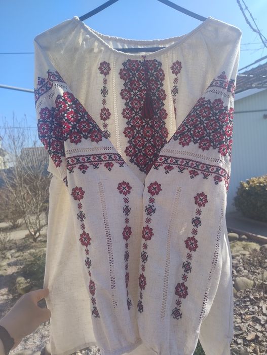 Жіночі вишиванки