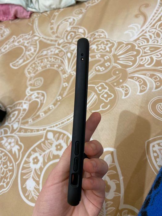 Чехол на iPhone 11
