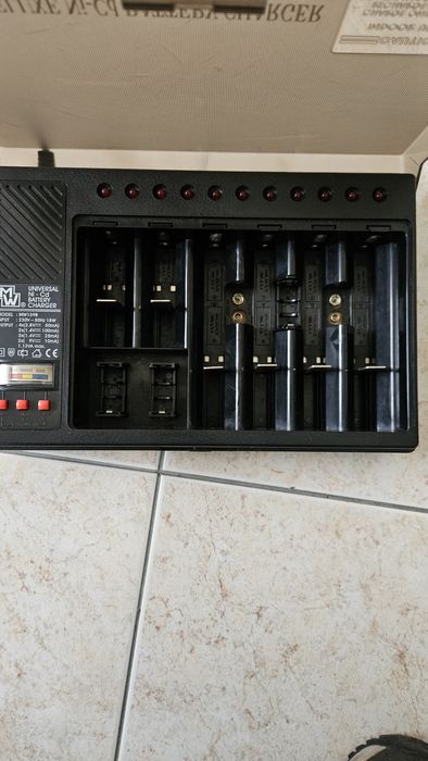 Battery Charger425906761966571522