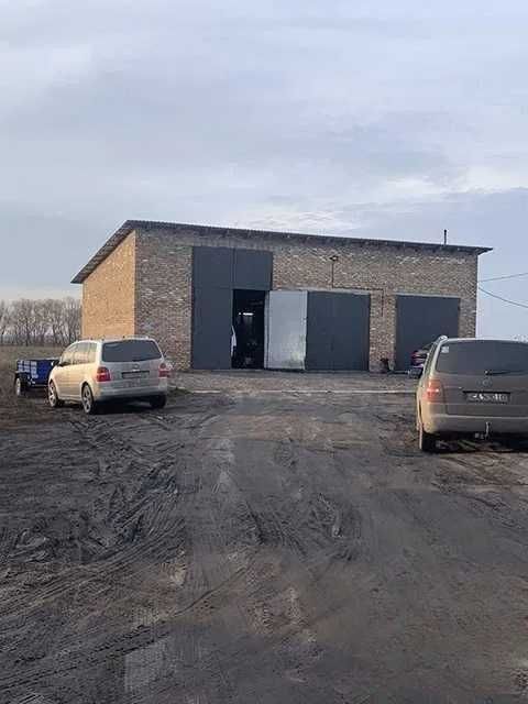 Продаж комплексних приміщень, вільного призначення у місті Чорнобай