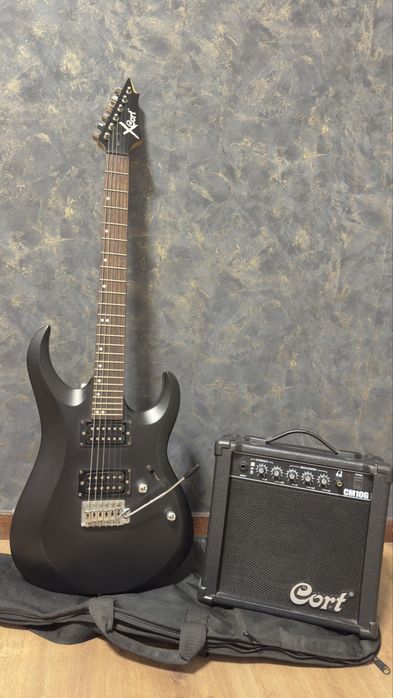 Guitarra elétrica Xcort X-1 + Amplificador Cort CM10G + Bolsa