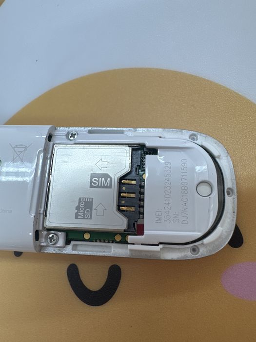 Pen Internet Móvel TMN - Huawei E180 - Modem 3G USB Rotativo