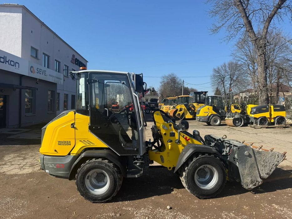 Wacker Neuson WL 28 - waga tylko 2800 kg  Ładowarka Wacker Neuson WL 28-widły+ łyżka 4w1 - dźwig 1600 kg- 2022r