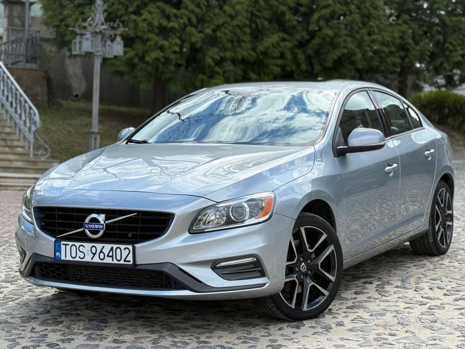 Volvo S60 Volvo S60 T5 AWD 4x4 Dynamic