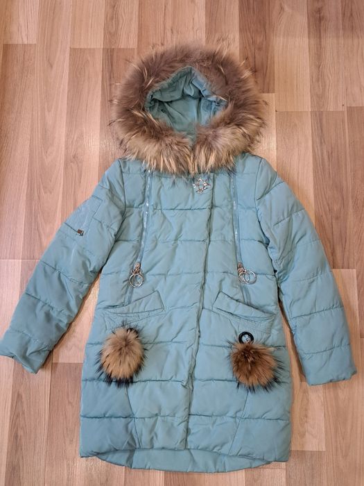 Зимовий пуховик для дівчинки на 10-11 років