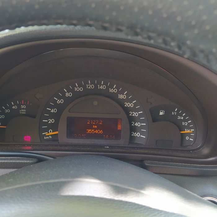 Mercedes bens c220