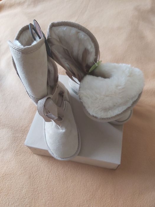 Buciki typu Emu, nowe