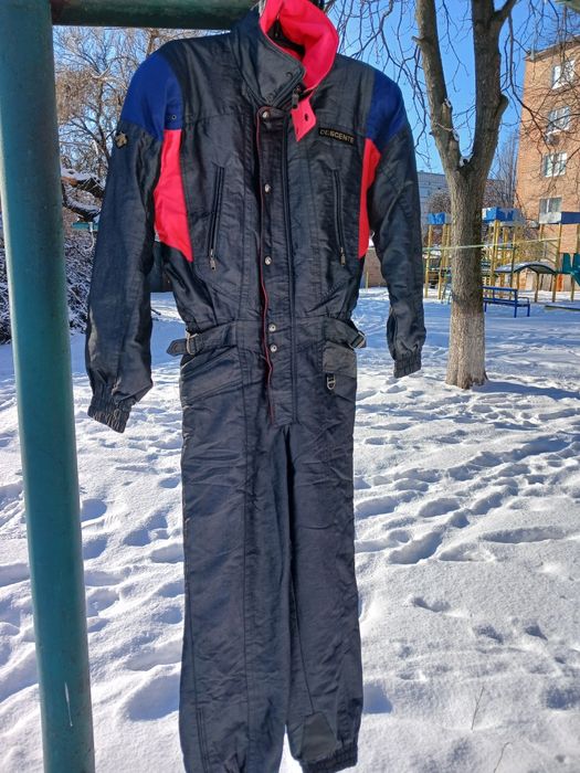 Продам мужской лыжный  комбинезон DESCENTE (Оригинал)