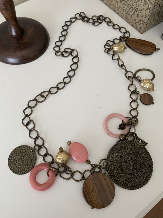 Colar rosa como novo Massimo Dutti