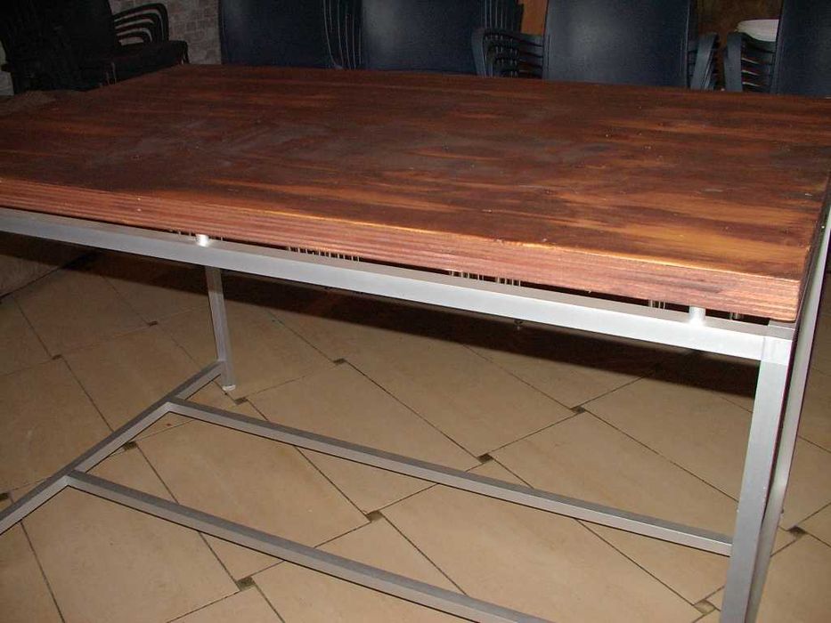 Komplet Stół Ławki Pojemniki Oryginalny Dizajn Alu Drewno 140x80x80