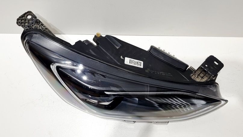 Reflektor prawy full led lampa Ford Focus Mk4 europa