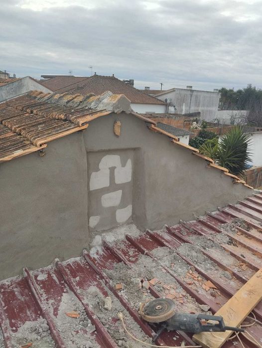 Remodelações, Jardinagem e Terraplanagem.