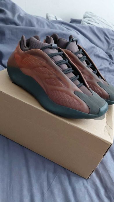 Buty adidas yeezy 700