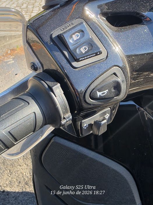 Honda SH300i possível troca por + cilindrada (reservada até sábado dia 5)