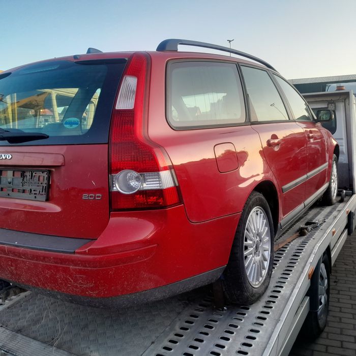 Volvo v50  na  części
