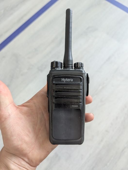 Radio Hytera PD505