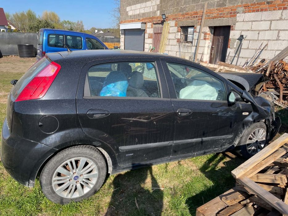 Fiat grande punto 2007r . Uszkodzony