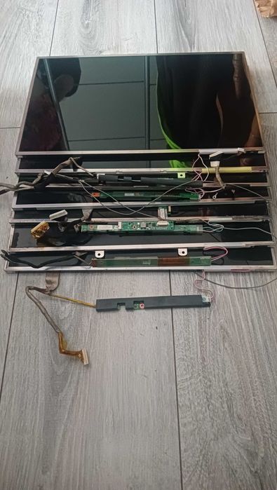 Matryce 15/6 cala do laptopów