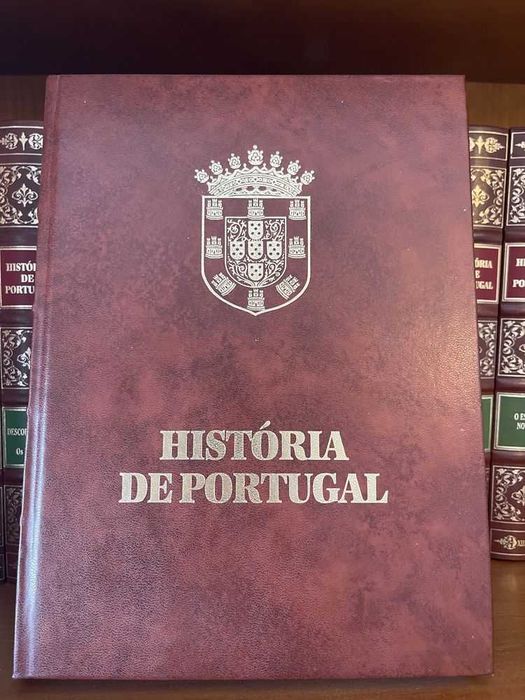 História de Portugal dirigida por João Medina