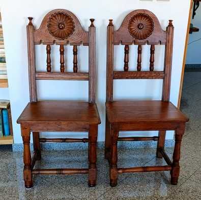 Cadeiras da madeira