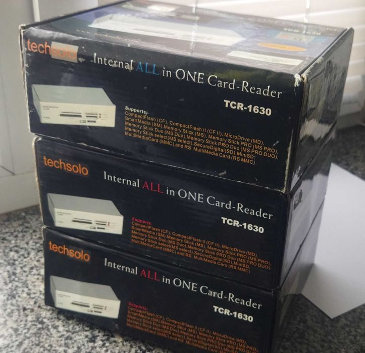 Card Reader  Techsolo TCR   all in  one