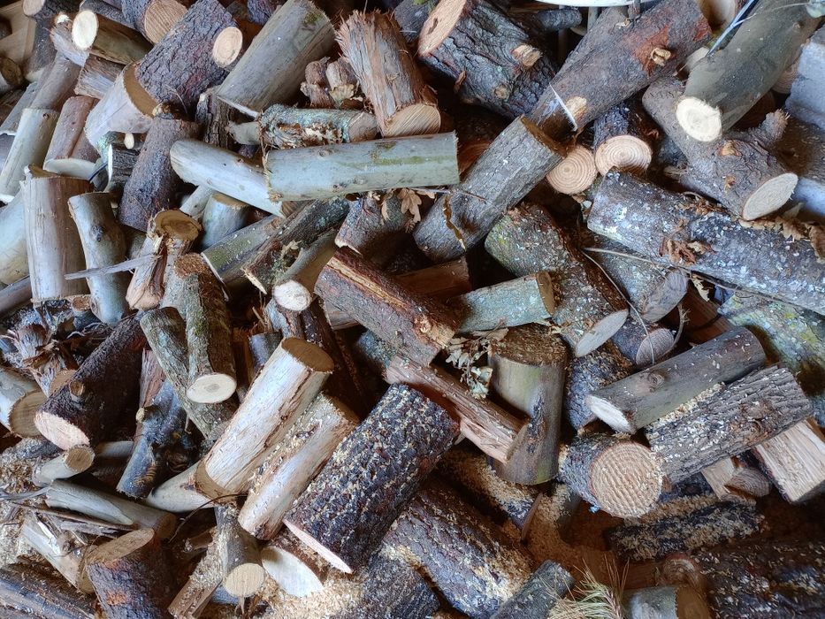 Vende se lenha mista