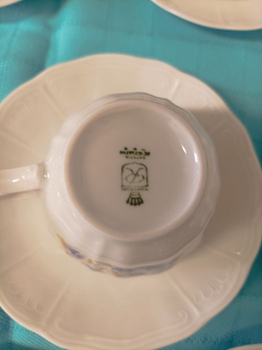 Lindo serviço de chá completo, muito antigo..