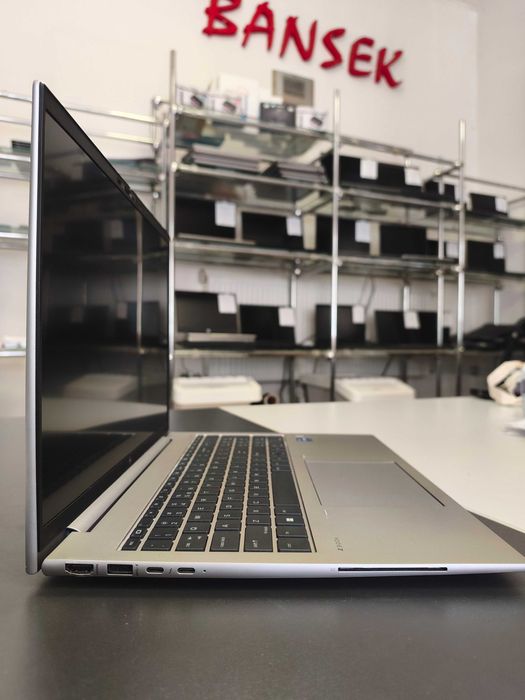 Laptop HP ZBook FireFly G10-16 Core i7 13gen 32GB 1TB Win 11 Pro