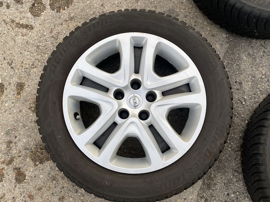Koła felgi strukturalne 5x105 Opel Astra J K meriva Opony 205/55 r16