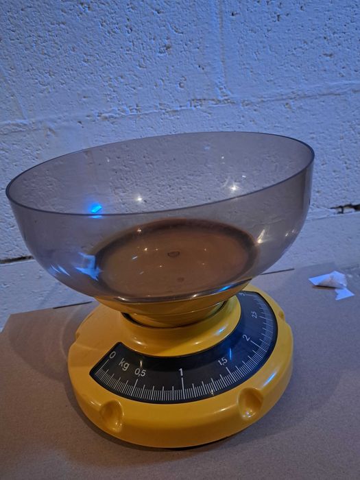 Sprzedam wagę  kuchenną